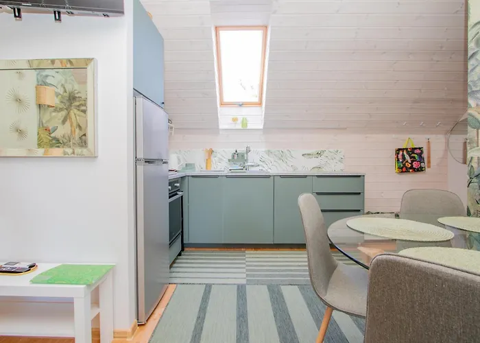 Apartment Cohost I Palm *