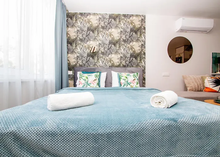 Apartment Cohost I Palm *