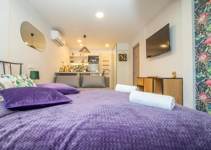 Apartment Cohost I Palm *